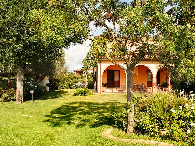 Agriturismo for sale in Tuscany Restaurant Vineyard and Olive Grove