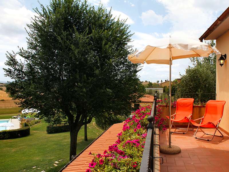 Agriturismo for sale in Tuscany Restaurant Vineyard and Olive Grove