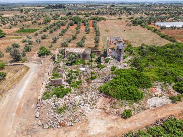 17th century Masseria for sale in Gallipoli with approved project