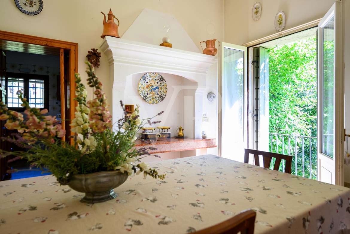 Venetian villa from the 16th century at the foot of the castle of Asolo