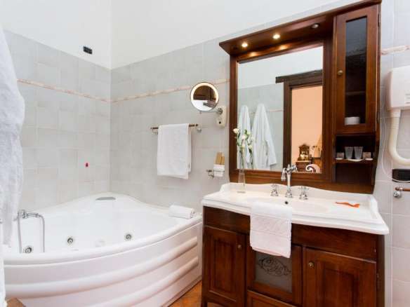 Historic Castle Residence in the Heart of Medieval Altomonte