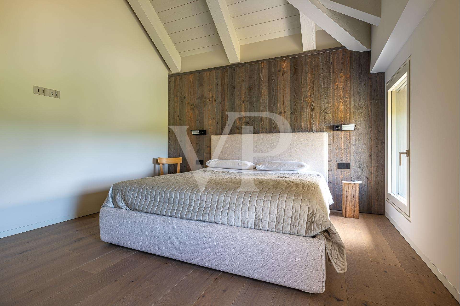 _DSC3141-HDR The Understated Luxury of an Exclusive Chalet
