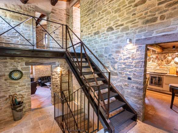 Stone Farmhouse Immersed In Nature, Emilia Romagna