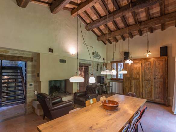 Stone Farmhouse Immersed In Nature, Emilia Romagna