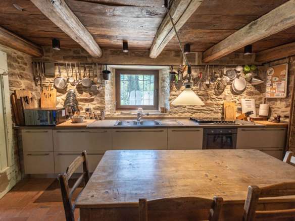 Stone Farmhouse Immersed In Nature, Emilia Romagna