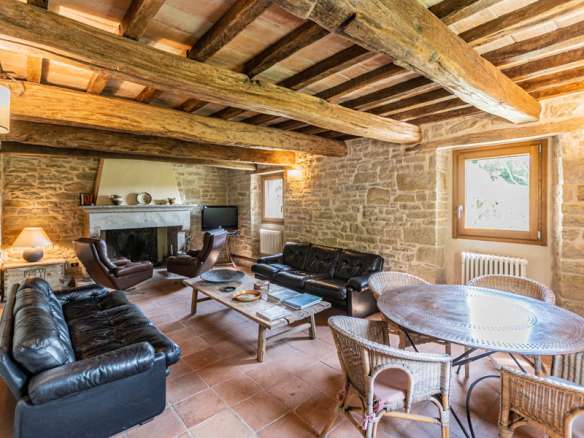 Stone Farmhouse Immersed In Nature, Emilia Romagna