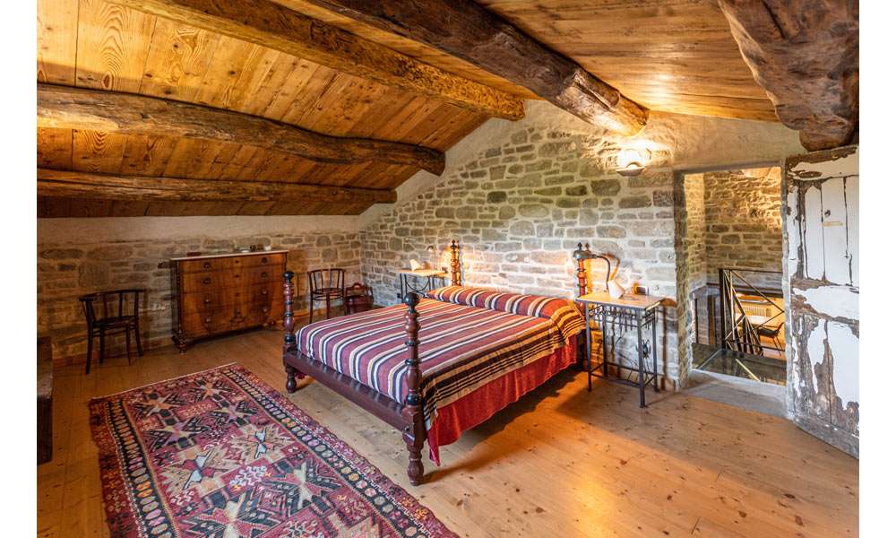 Stone Farmhouse Immersed In Nature, Emilia Romagna