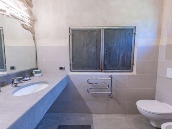 Stone Farmhouse Immersed In Nature, Emilia Romagna