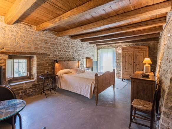 Stone Farmhouse Immersed In Nature, Emilia Romagna