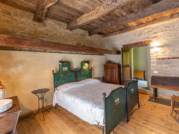 Stone Farmhouse Immersed In Nature, Emilia Romagna