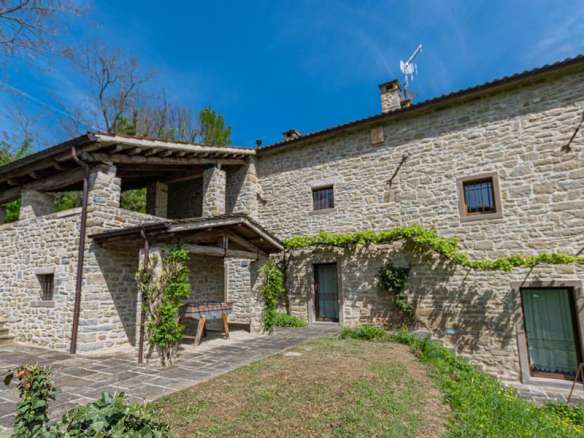 Stone Farmhouse Immersed In Nature, Emilia Romagna