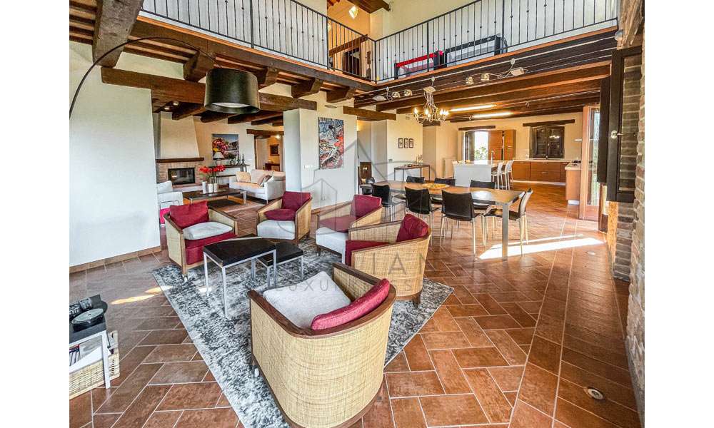 Authentic Countryside Villa in Amandola, Le Marche