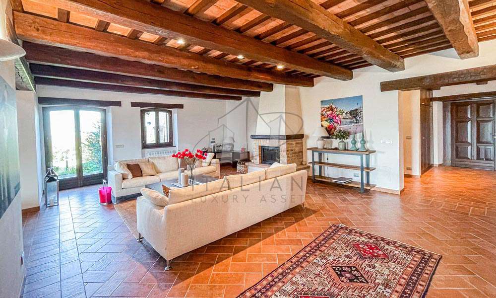 Authentic Countryside Villa in Amandola, Le Marche