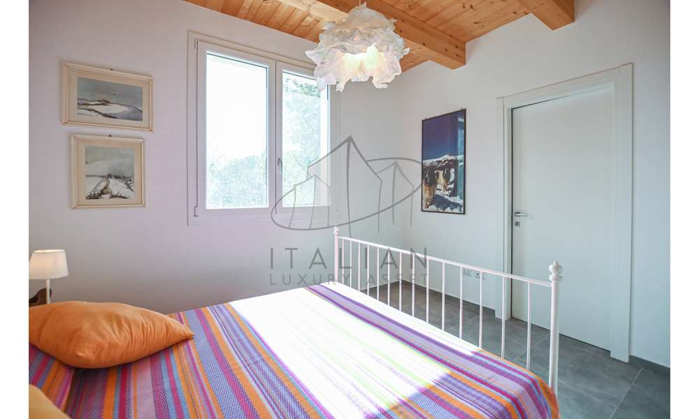 A Contemporary Country Retreat in the Heart of the Marche Countryside