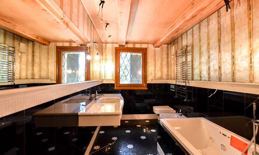 Luxury, Elegance & Prestige With Postcard Views, Le Marche
