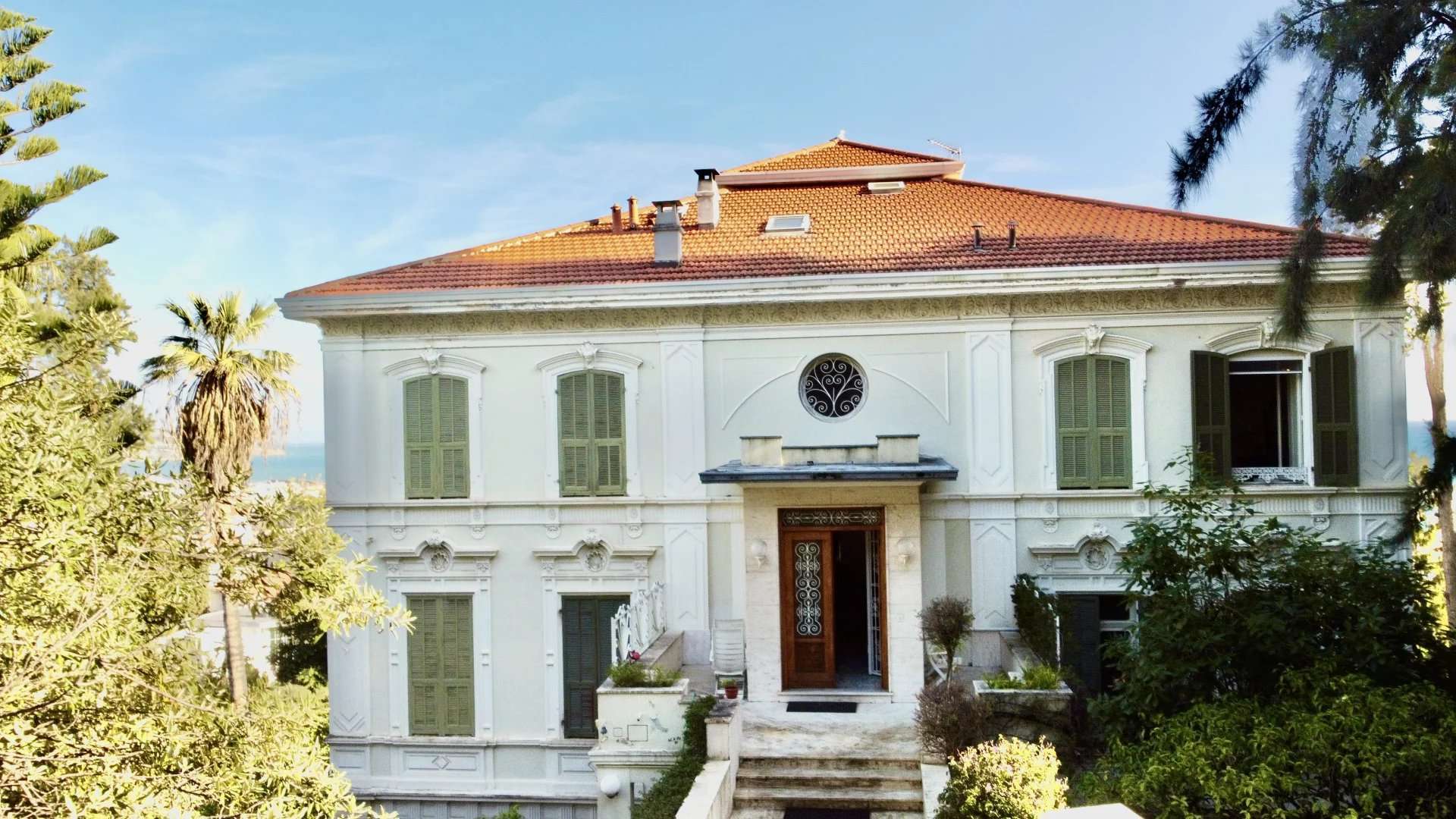 014c8dc8d126fb63055ae3e9bc2baa2d_43c308ddde_1920-original Villa Adele – Elegant Portion of Villa with a Breathtaking View for Sale in Sanremo