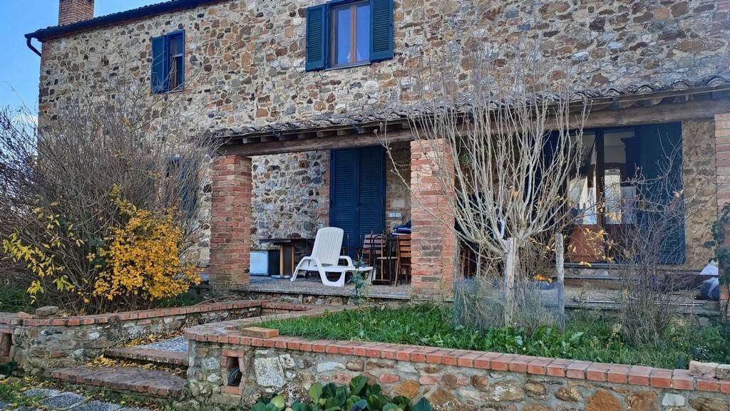 Farmhouse with 2 bedrooms in Asciano, Siena, Tuscany, Italy