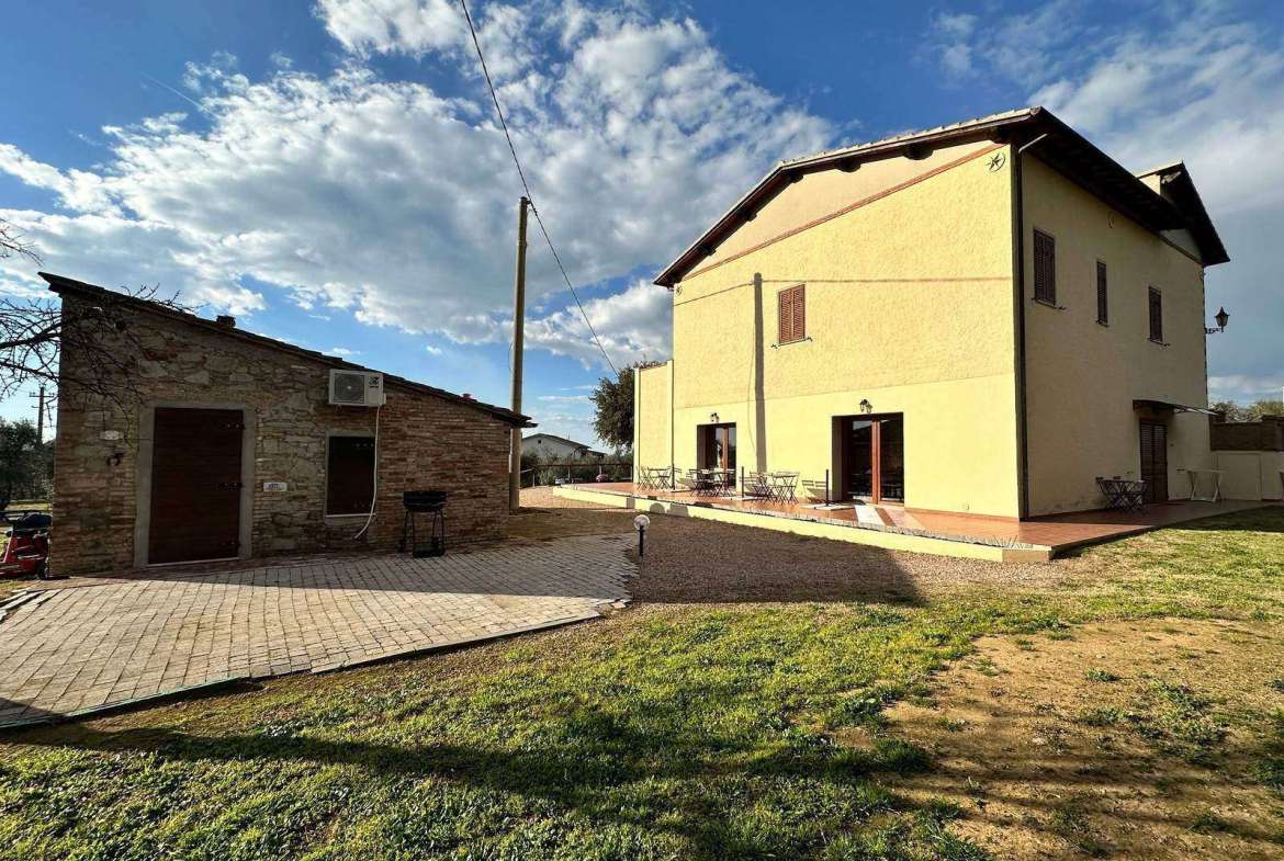 Farmhouse with 10 bedrooms in Follonica, Grosseto, Tuscany, Italy