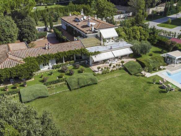 Elegant Villa in Florence, Tuscany
