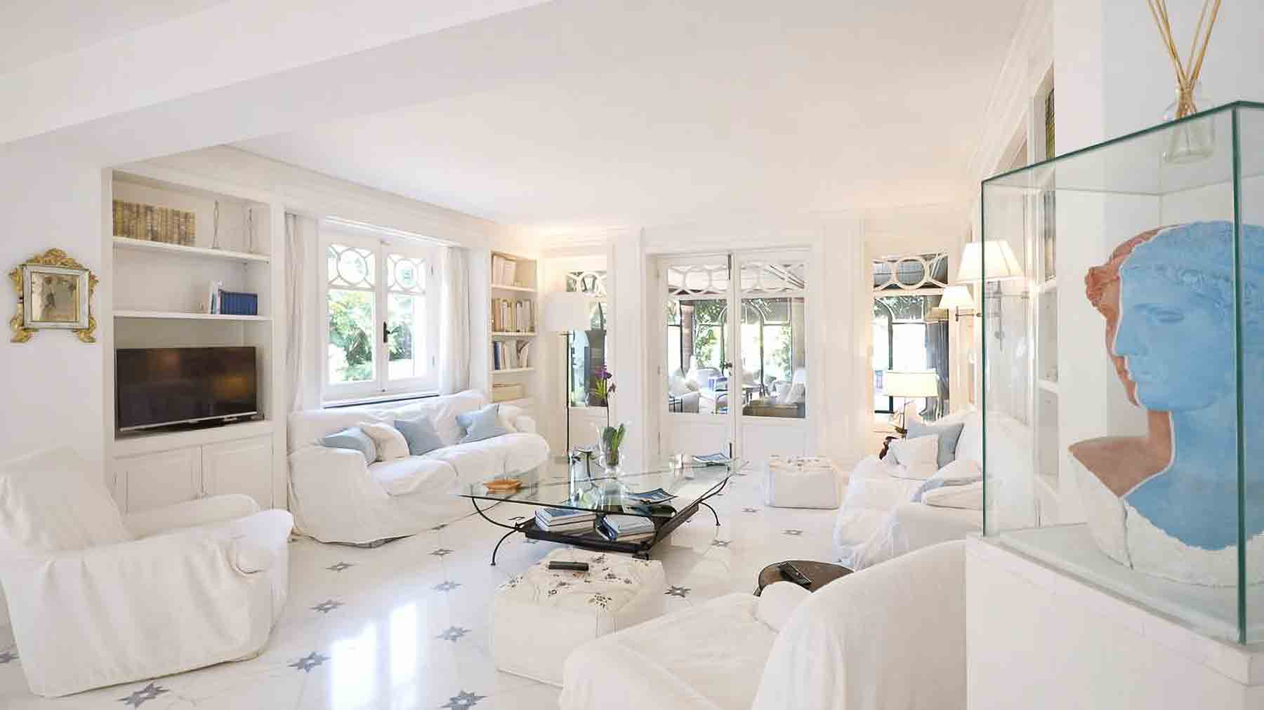Villa in Prestigious Forte dei Marmi, Tuscany