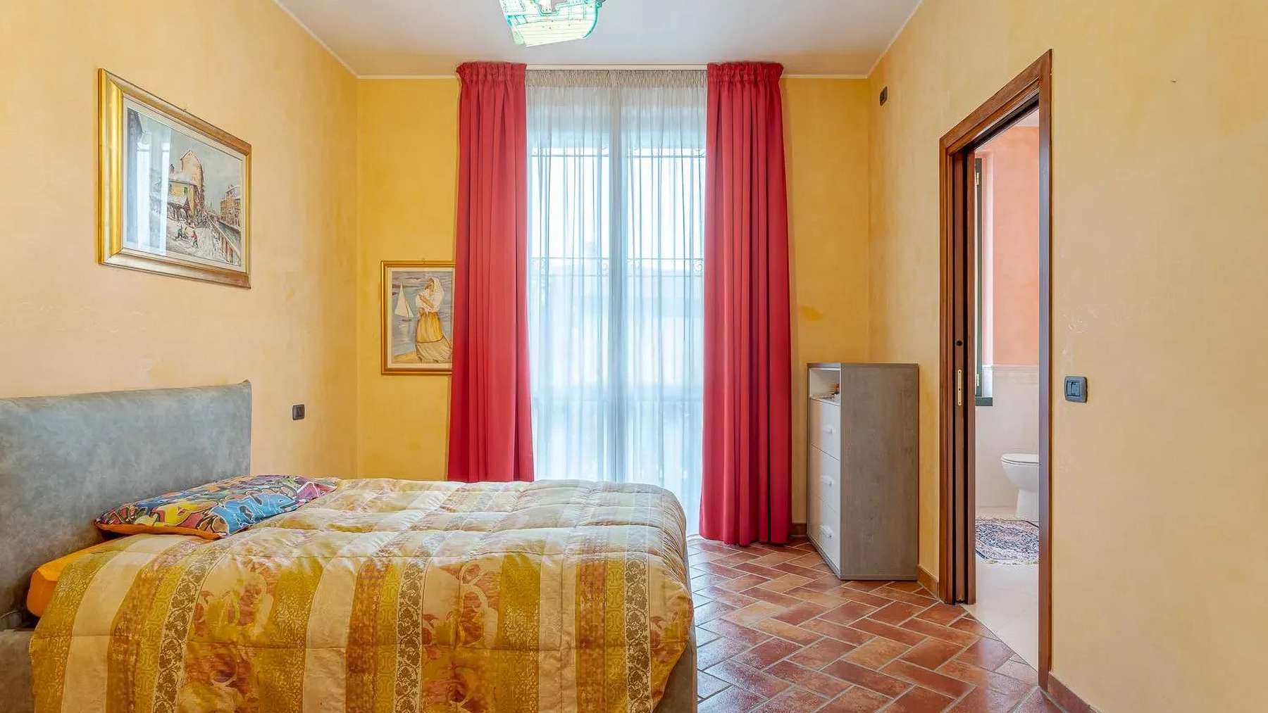 Apartment in Azzano San Paolo, Lombardy