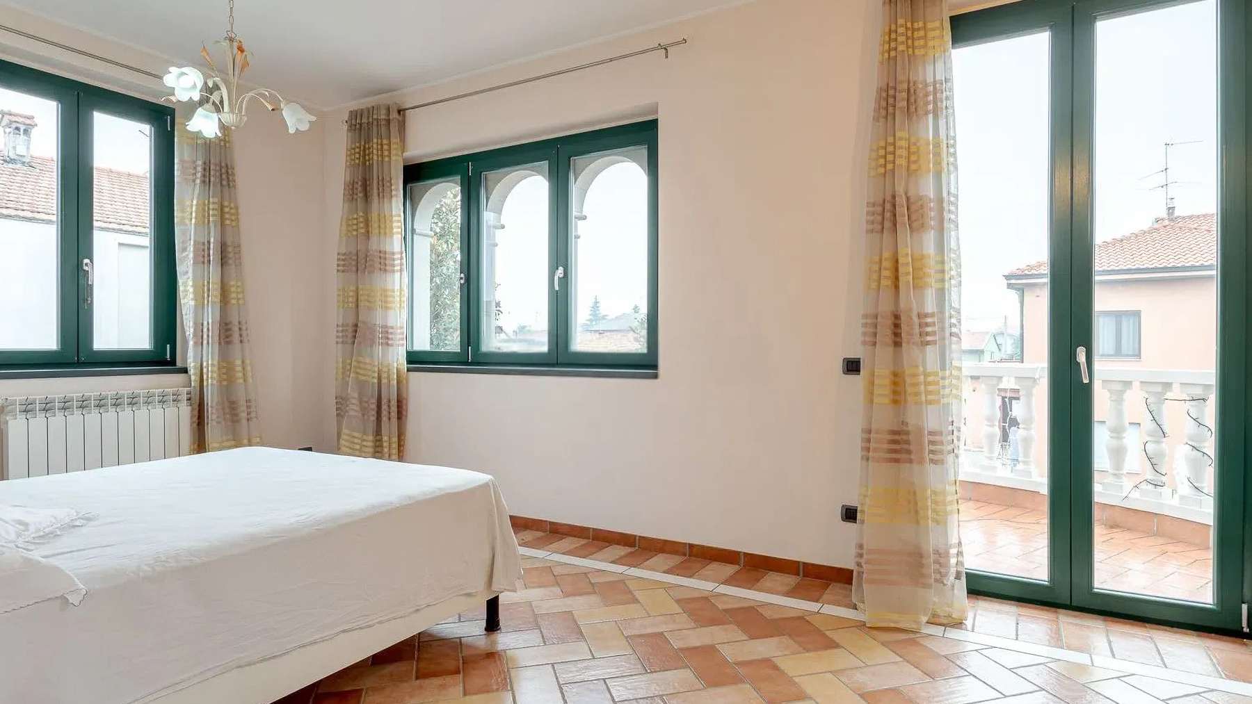 Apartment in Azzano San Paolo, Lombardy