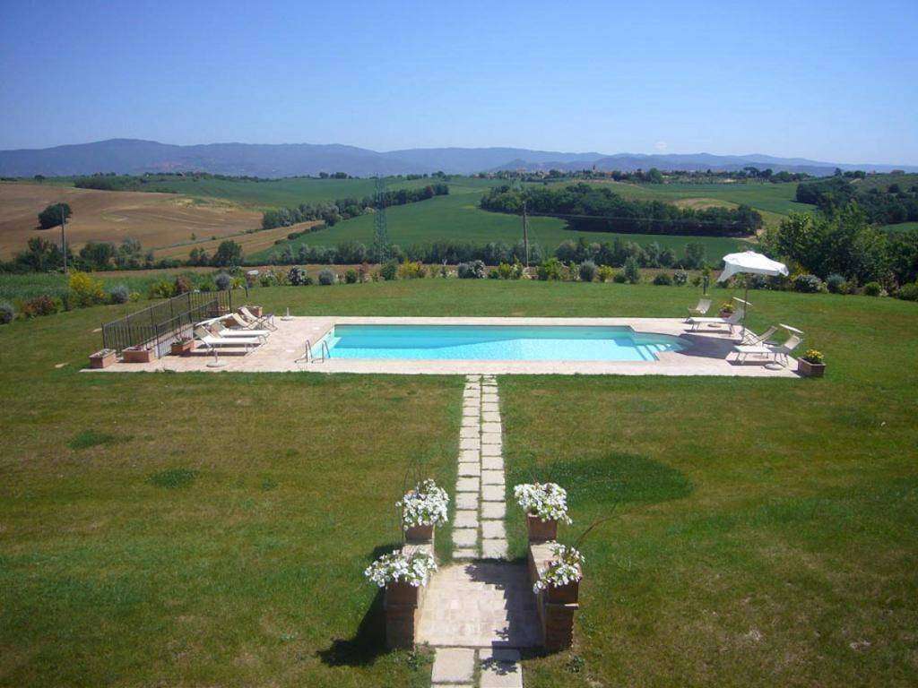 Farmhouse with 4 bedrooms in Cortona, Arezzo, Tuscany, Italy