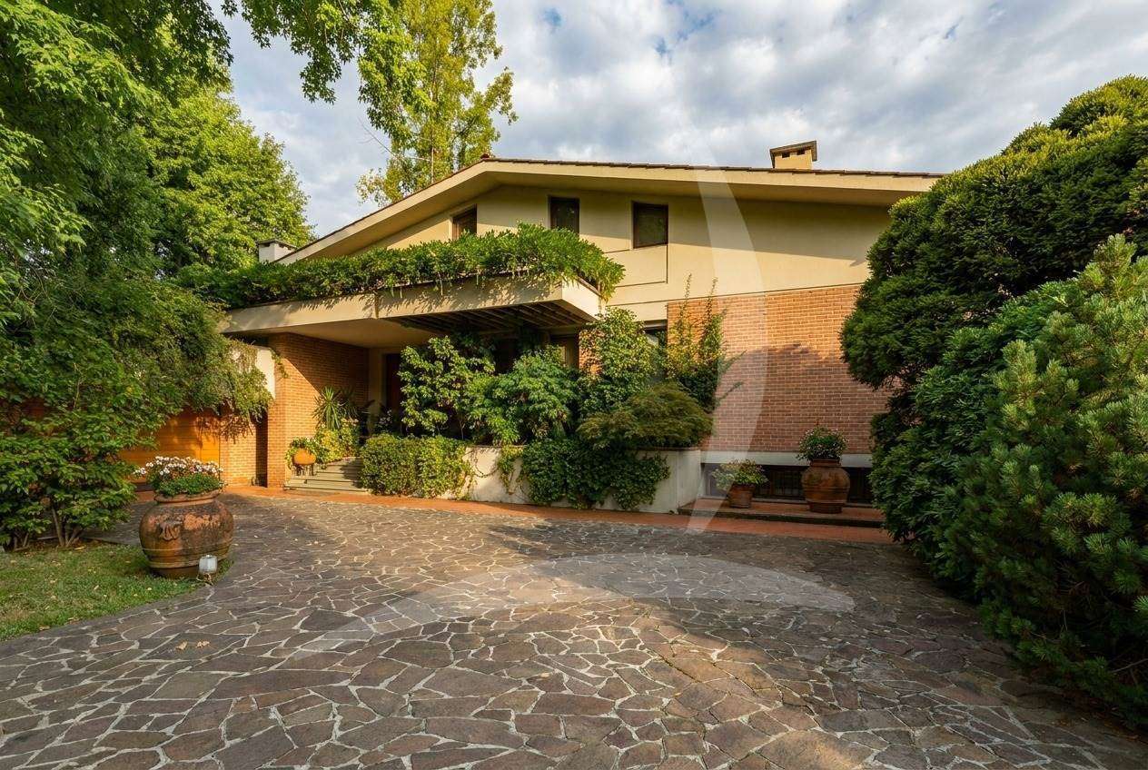 5aeaa541aa4250bc8cf35bca081a39b9 Villa with 6 bedrooms in Lucca, Lucca, Tuscany, Italy