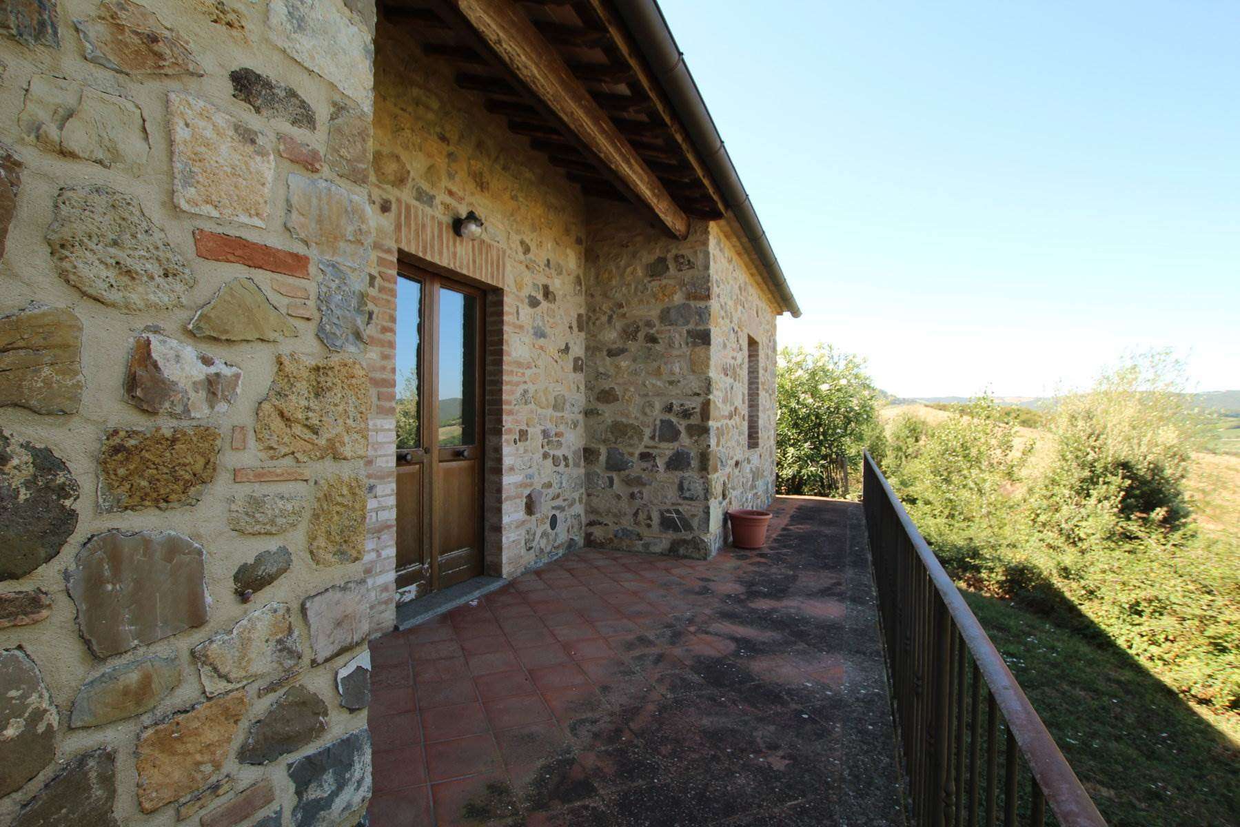 5cc7f2340a15f530b0500e029a7508f1 Farmhouse with 8 bedrooms in Montalcino, Siena, Tuscany, Italy