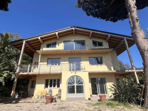 Villa with 5 bedrooms in Rio, Livorno, Tuscany, Italy