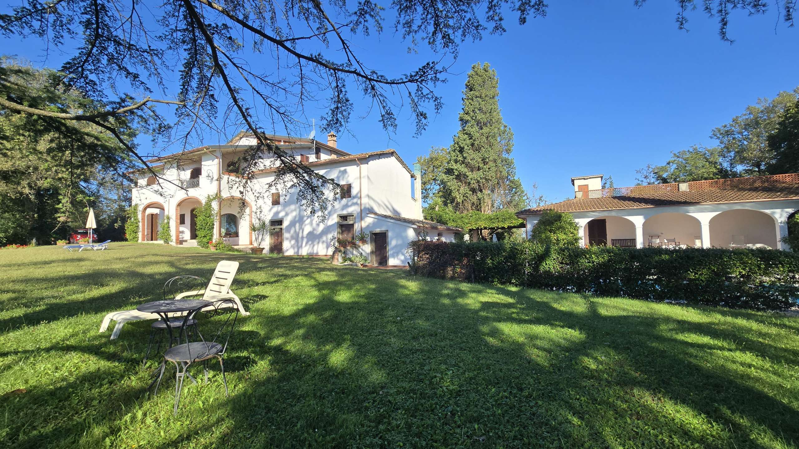 68f0e98fe6ce81.47281177-20251008_100857-scaled beautiful villa between pisa and florence with outbuilding , swimming pool and panoramic view