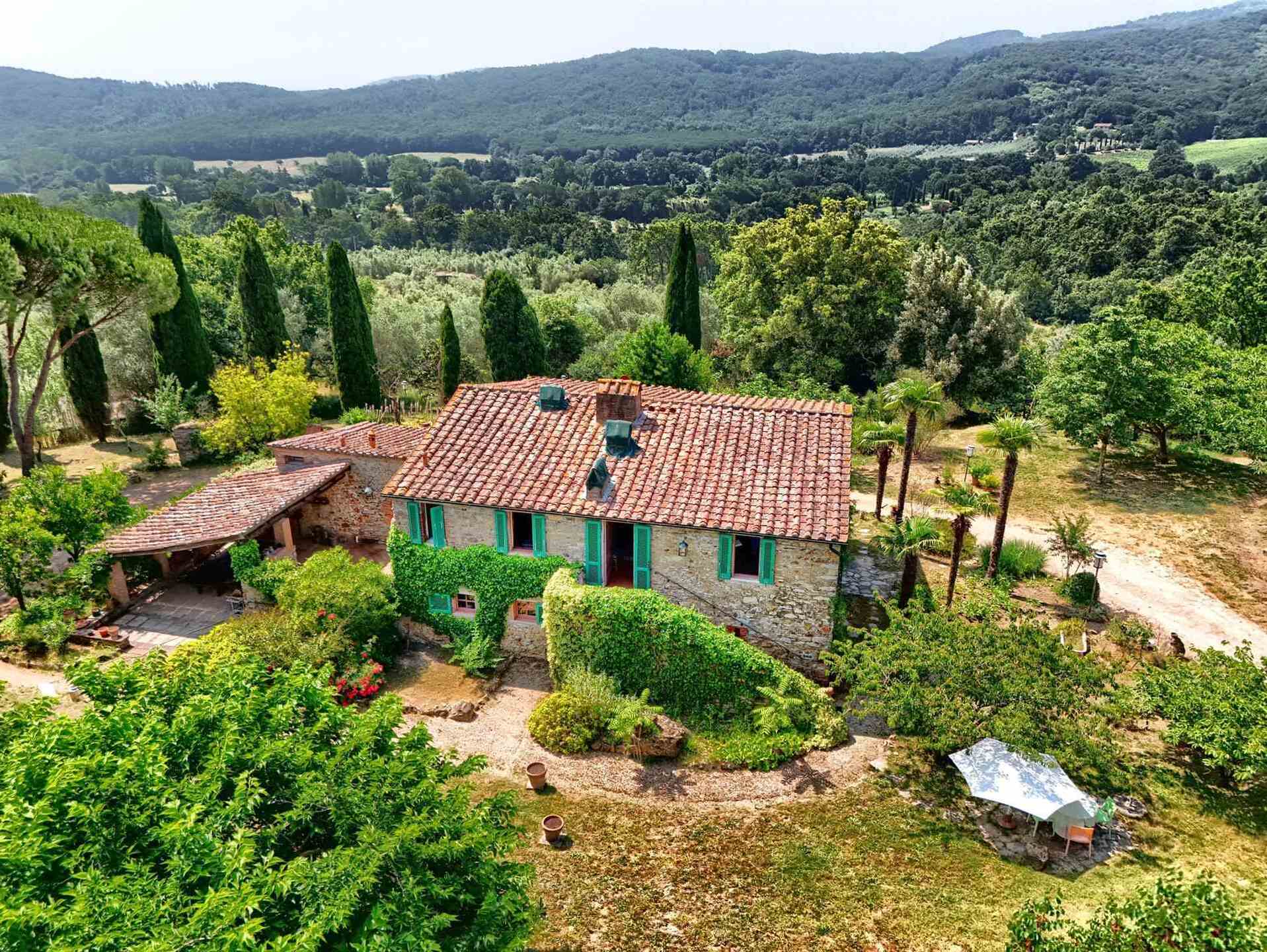 Farmhouse with 4 bedrooms in Sassetta, Livorno, Tuscany, Italy