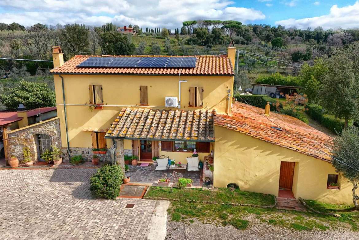 Farmhouse with 3 bedrooms in Castagneto Carducci, Livorno, Tuscany, Italy
