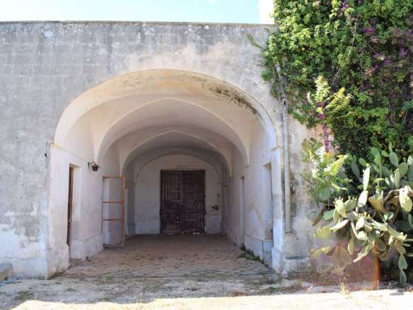 Magnificient Massera with Sea View – to Develop – by the Ioanian Sea