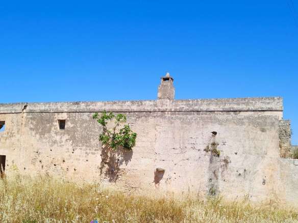 Magnificient Massera with Sea View – to Develop – by the Ioanian Sea