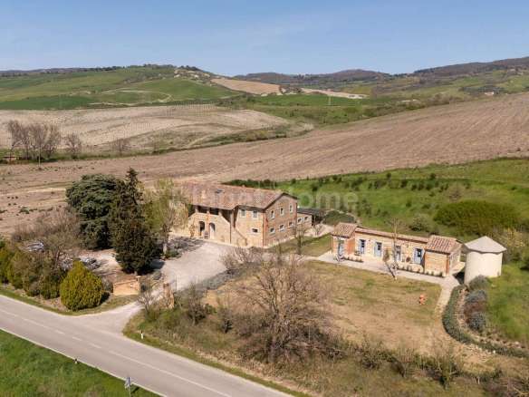 Charming contemporary farmhouse in the countryside of Pienza, with a view of Monte Amiata – Val d’Orcia, Tuscany