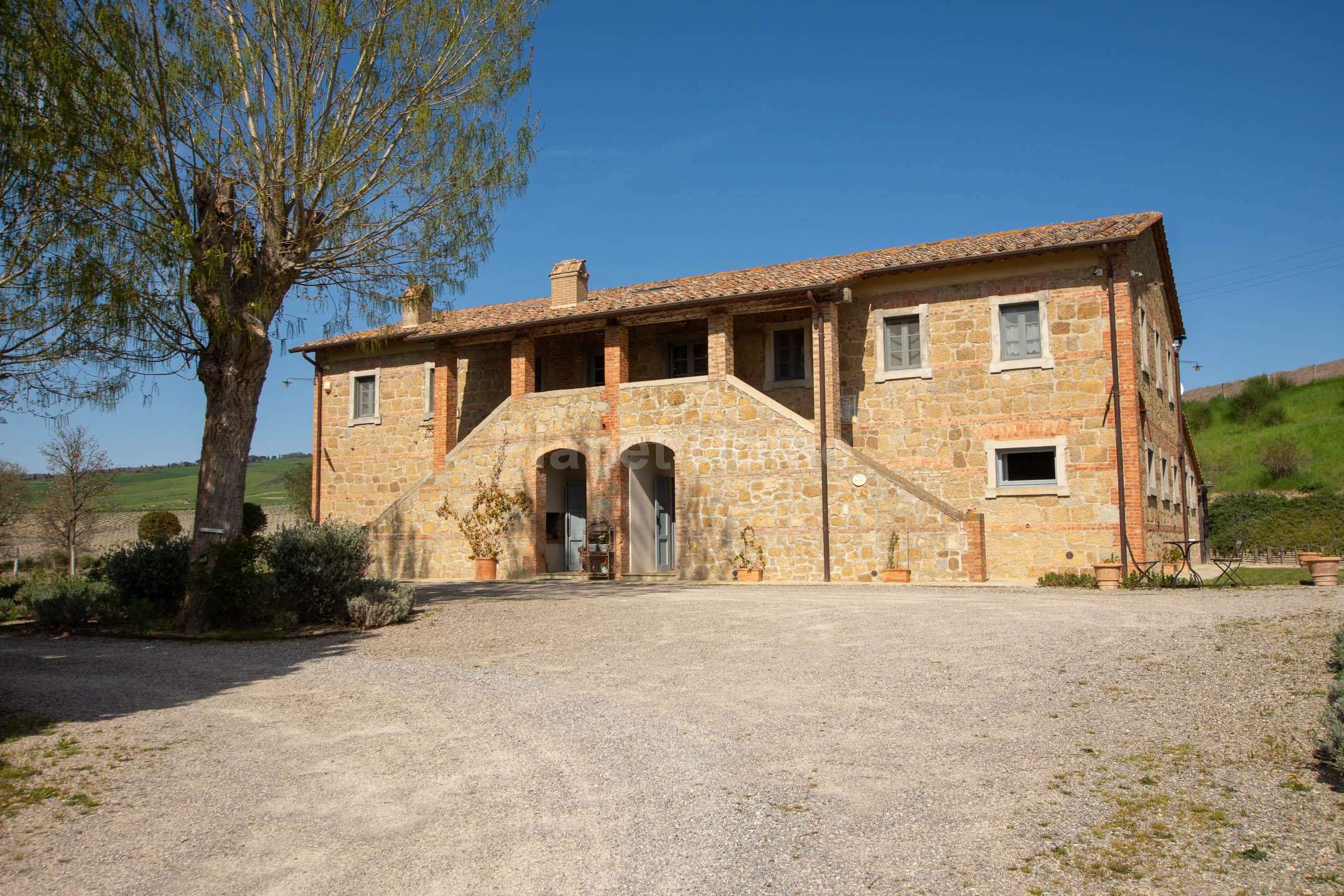 PNZ3025-MAX_9018 Charming contemporary farmhouse in the countryside of Pienza, with a view of Monte Amiata – Val d’Orcia, Tuscany