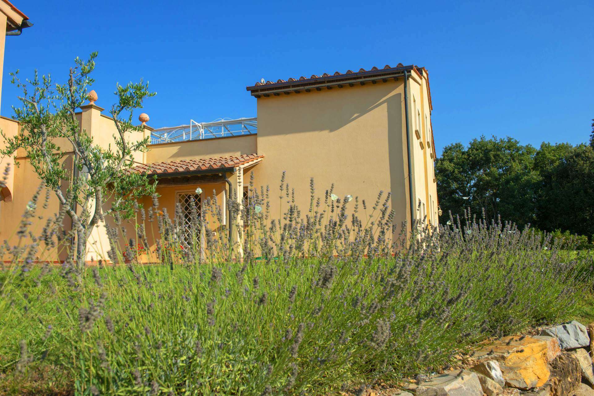 a9748115d3e7863395c3bf636b8d88f4 Villa with 6 bedrooms in Montecatini Val Di Cecina, Pisa, Tuscany, Italy