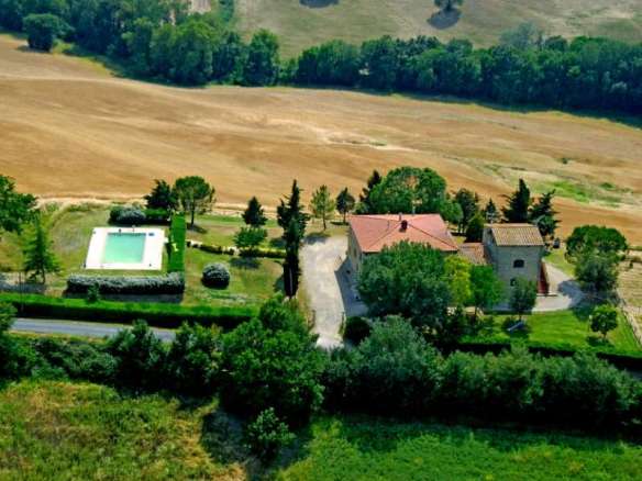 Agriturismo with pool