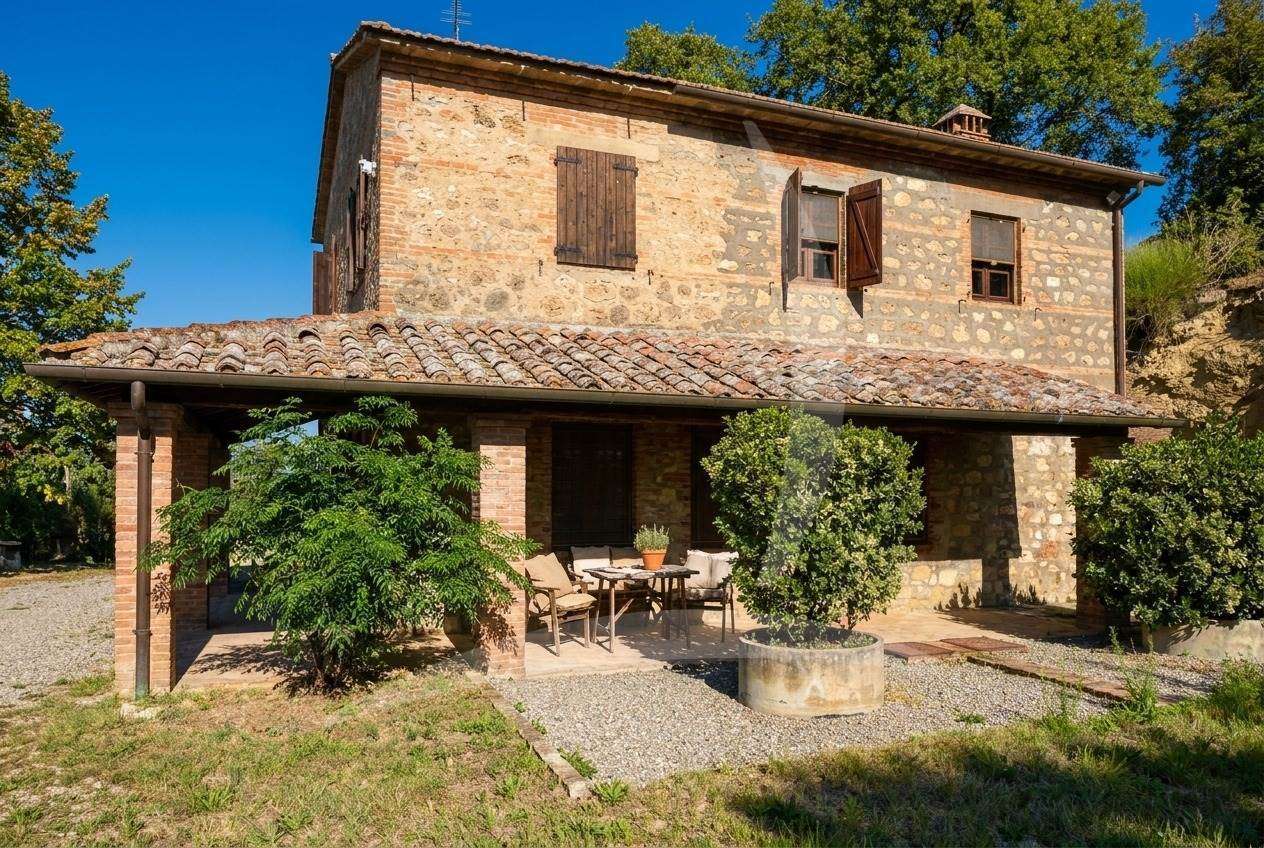 be3268b1e153a12285084dff7a684398 Farmhouse with 6 bedrooms in Cetona, Siena, Tuscany, Italy