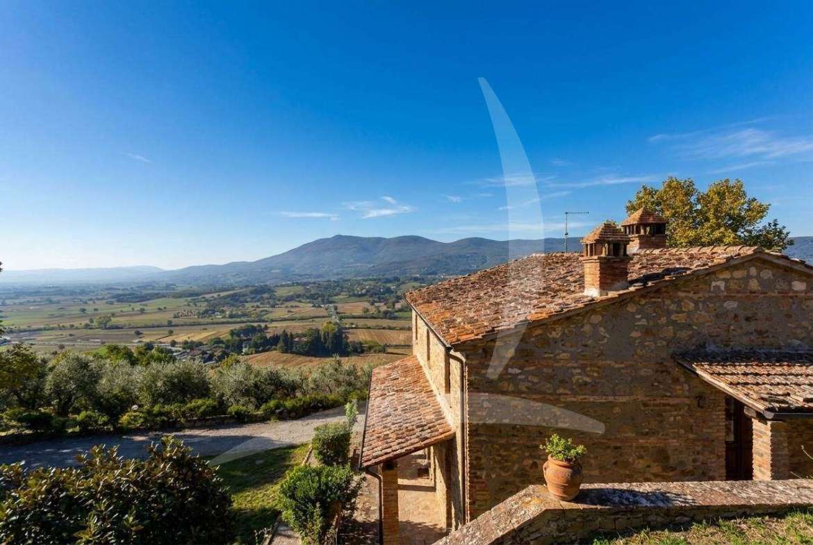 Farmhouse with 6 bedrooms in Cetona, Siena, Tuscany, Italy