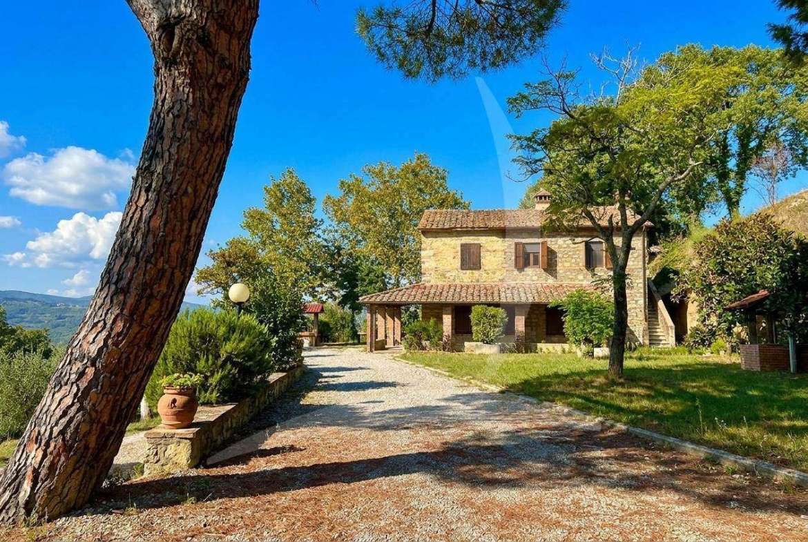 Farmhouse with 6 bedrooms in Cetona, Siena, Tuscany, Italy