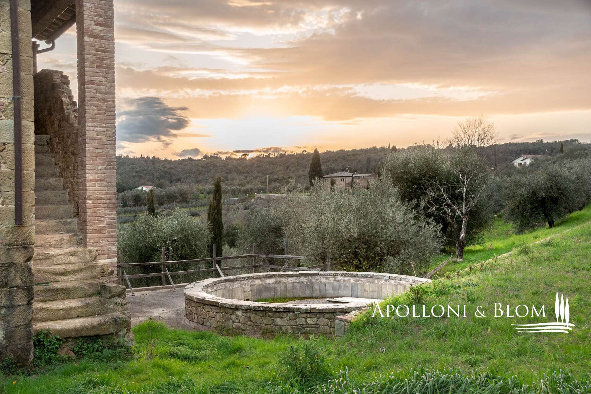 d71a26f7-821b-4729-becd-37b12d55deb4 Villa in Monte San Savino, Arezzo, Italy