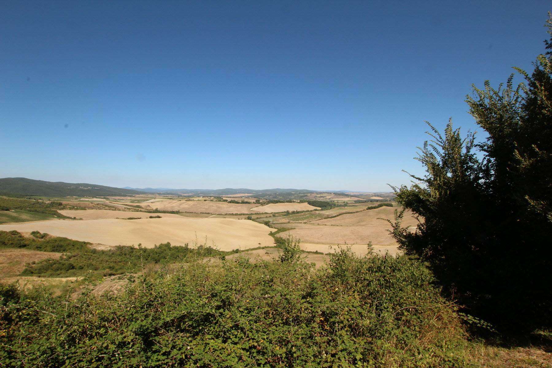 e9ce9f777de7b533ea97300ecc046b7a Farmhouse with 8 bedrooms in Montalcino, Siena, Tuscany, Italy