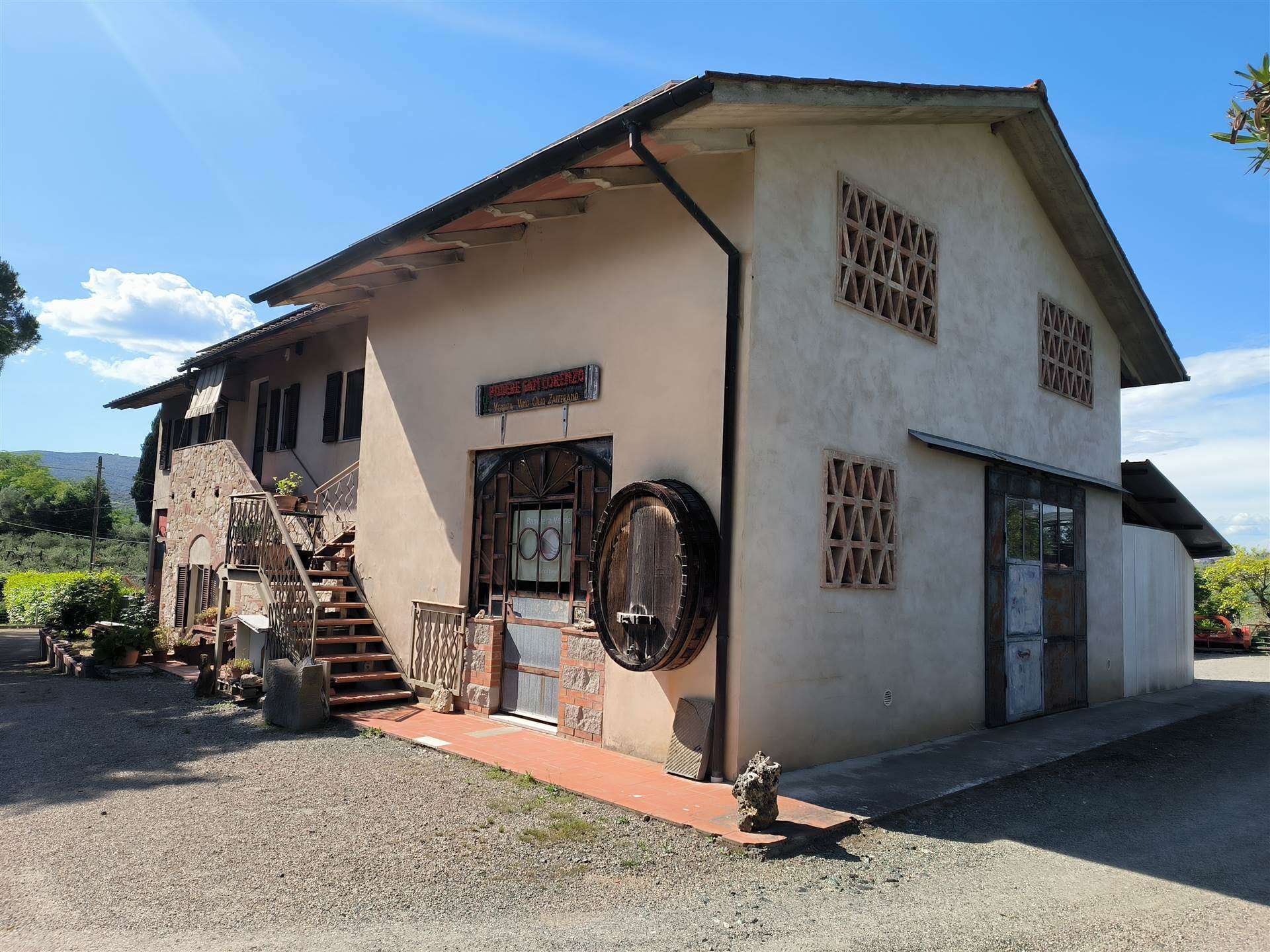 f6343c0c66a38b5a6ffb5fcffe59420f Apartment with 3 bedrooms in San Gimignano, Siena, Tuscany, Italy