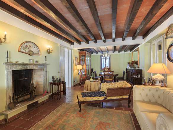 Lombardy Pavia Prestigious farmhouse in the countryside