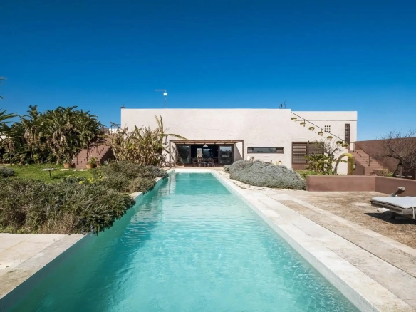 Sea View Designer Villa with Swimming Pool for Sale in Torre Guaceto