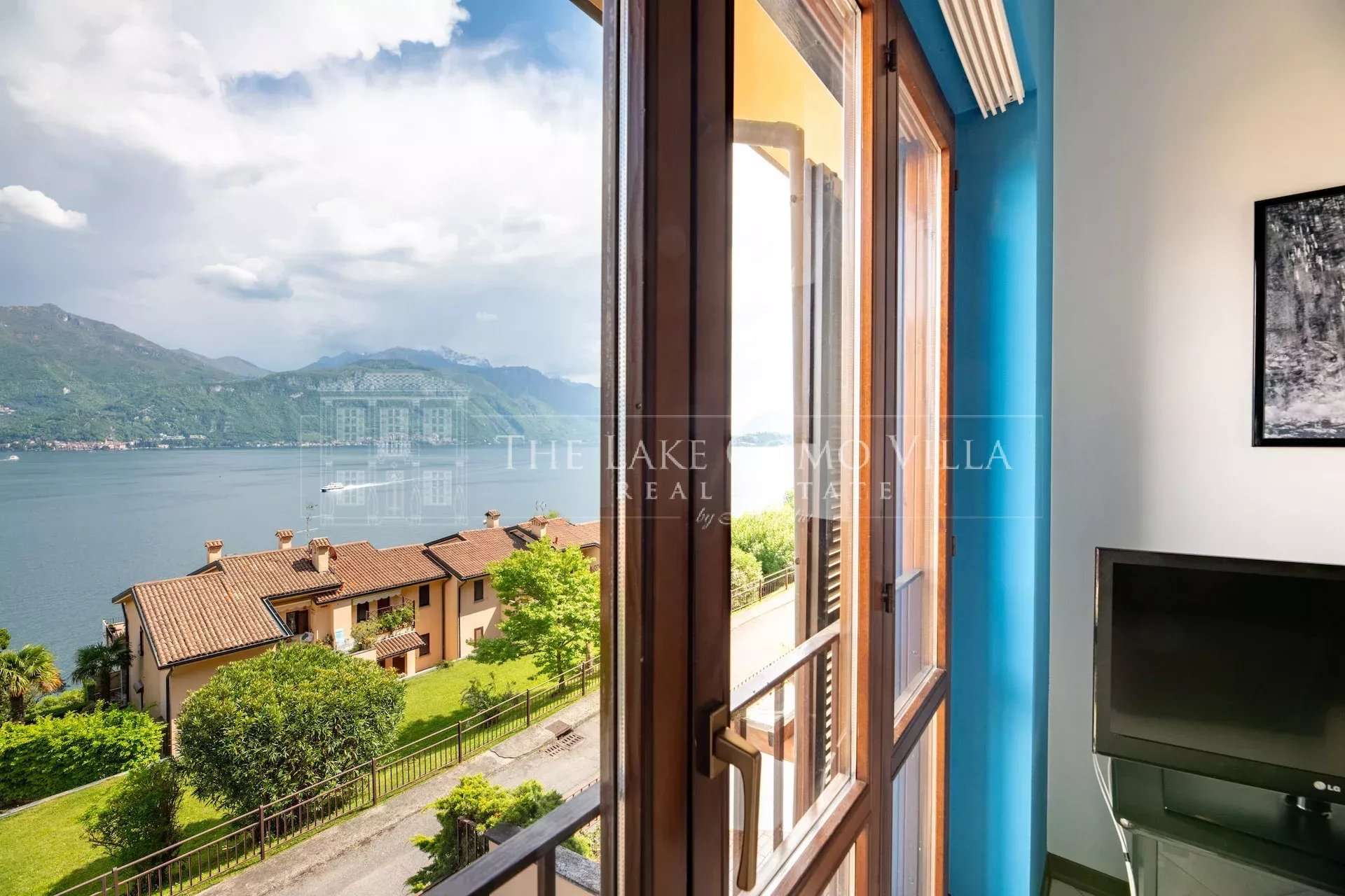 019943e6eb3ab158b77d3999752a66e1_bedda11da1_1920-original Menaggio – Noa and Stella’s Balcony Apartment with Lake View