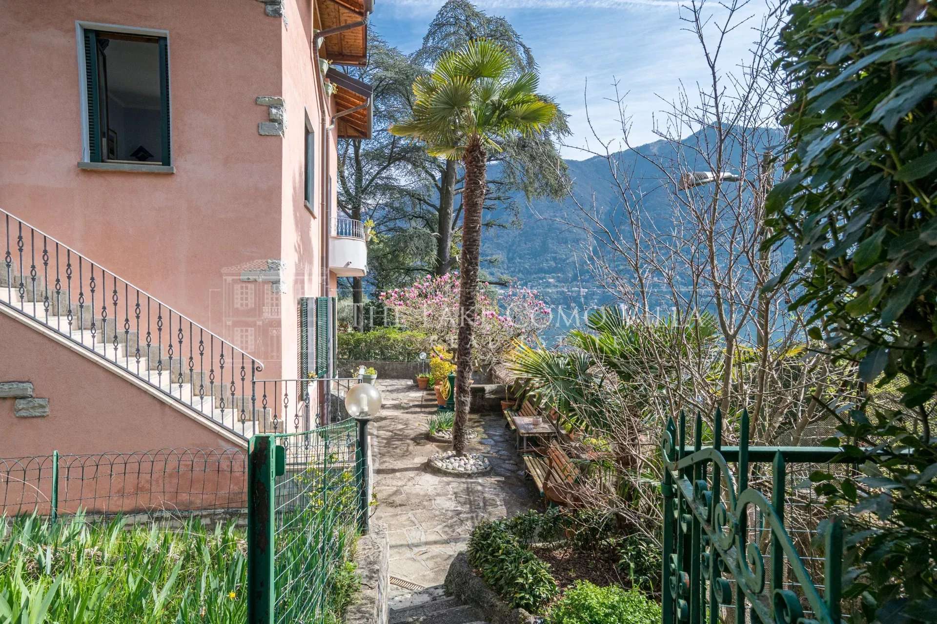 08c721c9661b94728d1020db1266ff8d_171056bd0b_1920-original Carate Urio Charming Villa