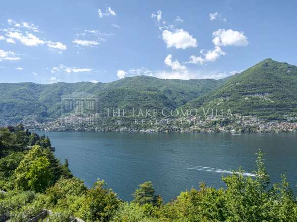 Torno-Modern Villa with Lake View and Private Pool